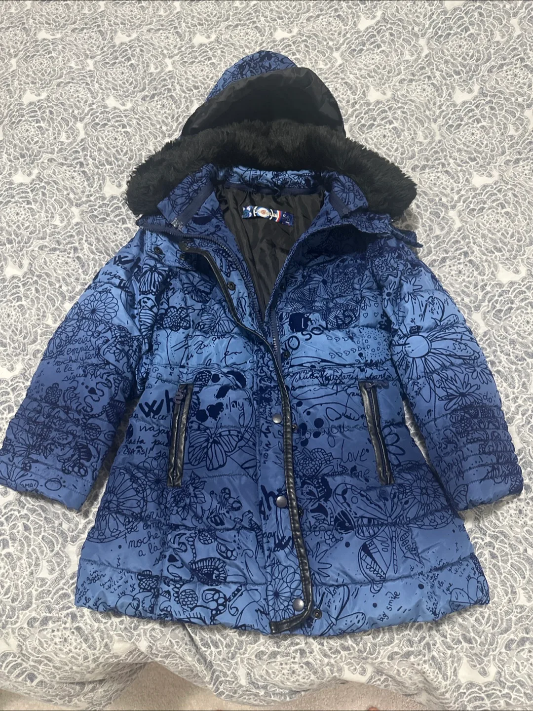 Desigual Girls' Padded Jacket Size 5/6 image indicator(3)