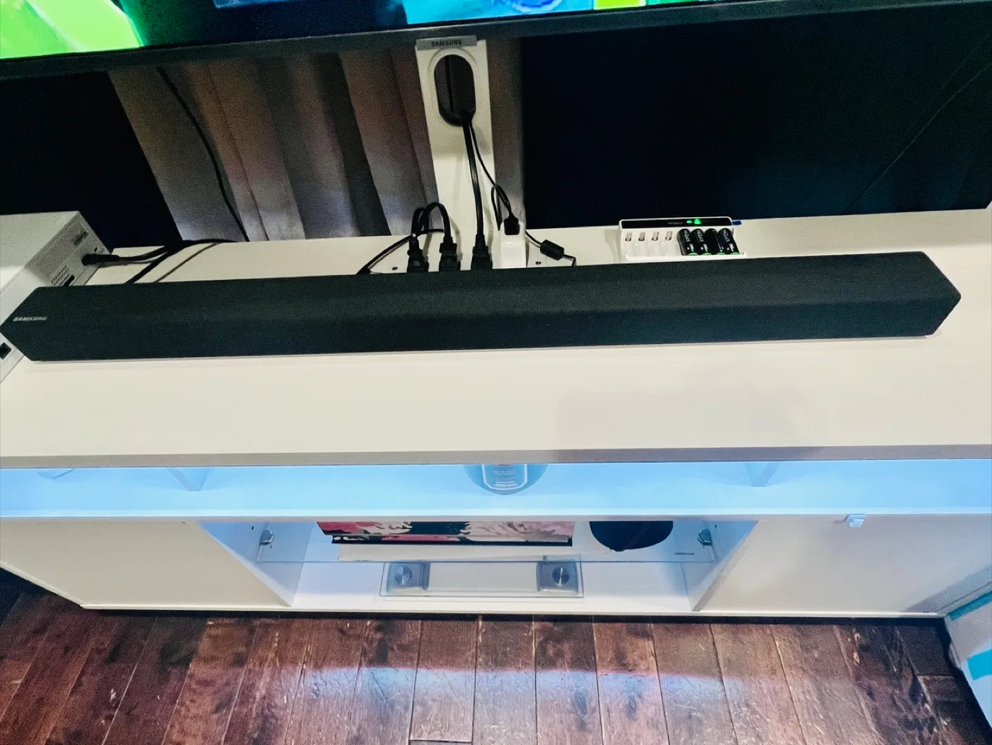 Samsung Soundbar and Subwoofer
