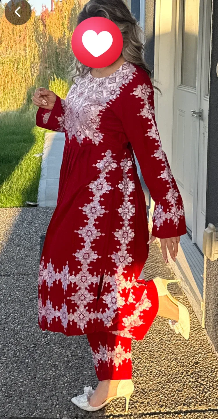 Red Embroidered Shalwar Kameez image indicator(2)