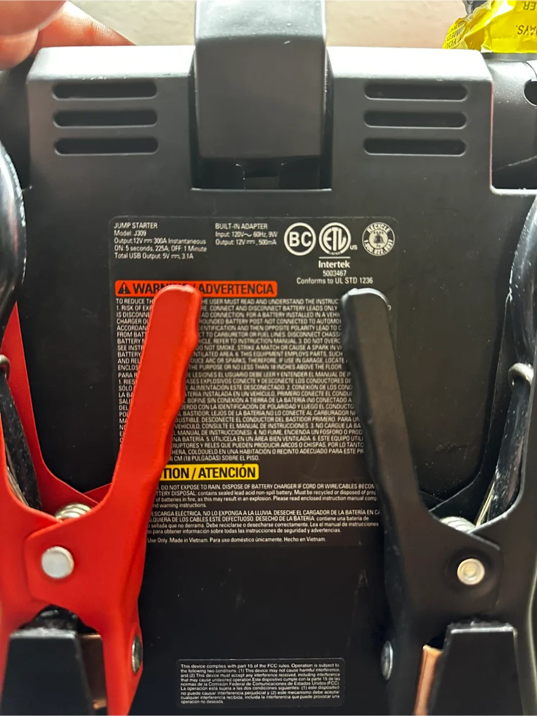 Stanley Jumpit 600 Peak Battery Amps Jump Starter image indicator(2)