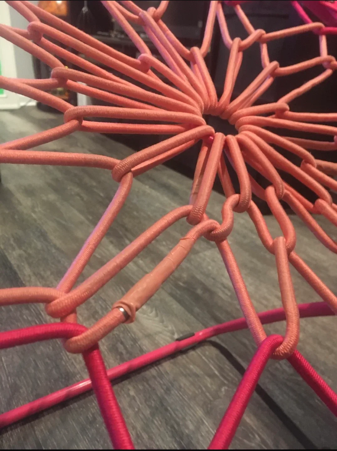 Pink Bungee Chair image indicator(3)