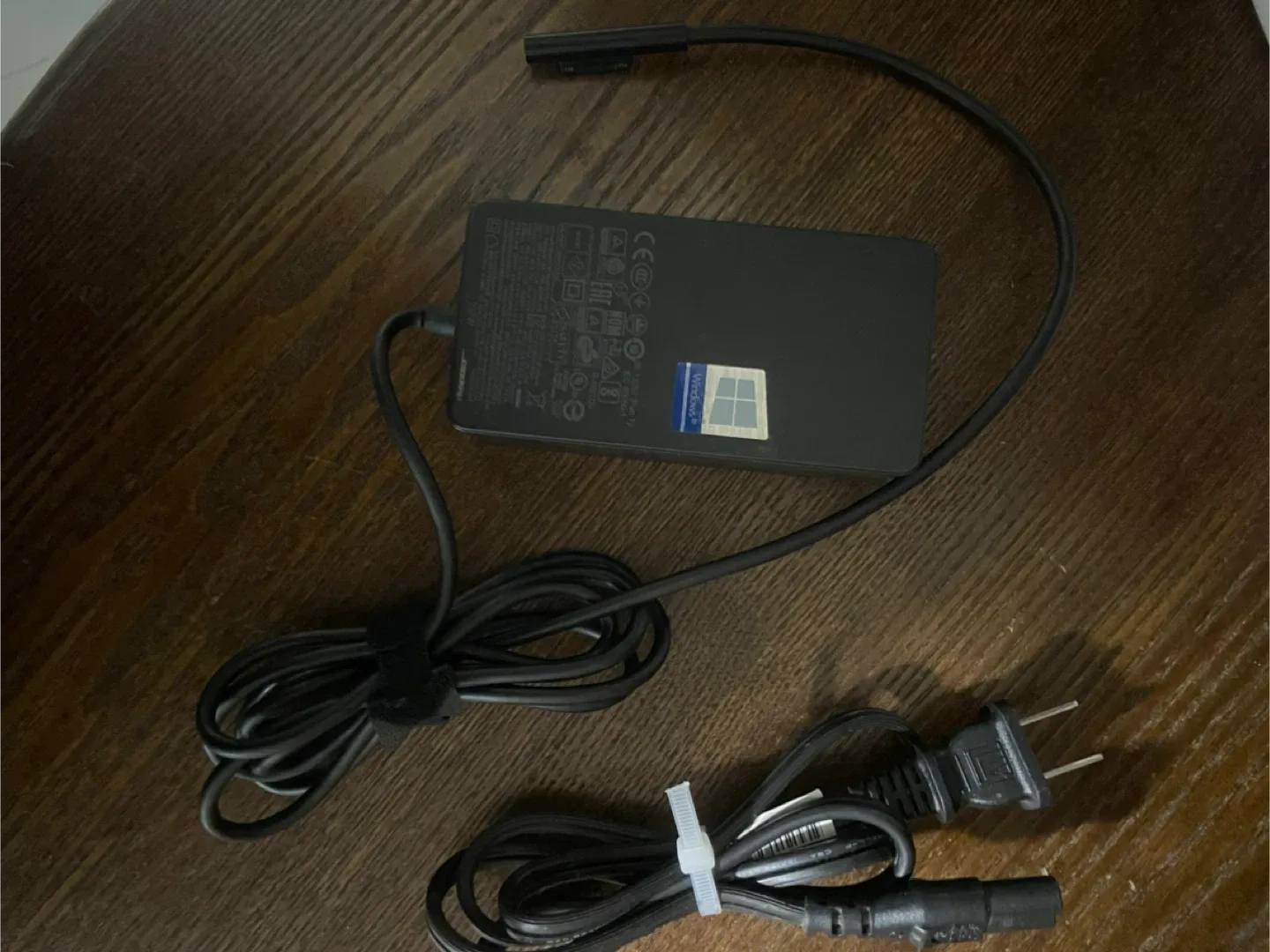 Microsoft Surface Pro Charger image indicator(2)