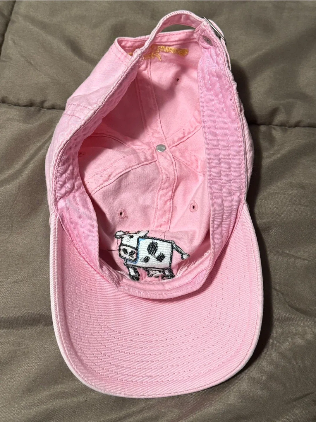 Pink Baseball Cap with Cow Design image indicator(3)