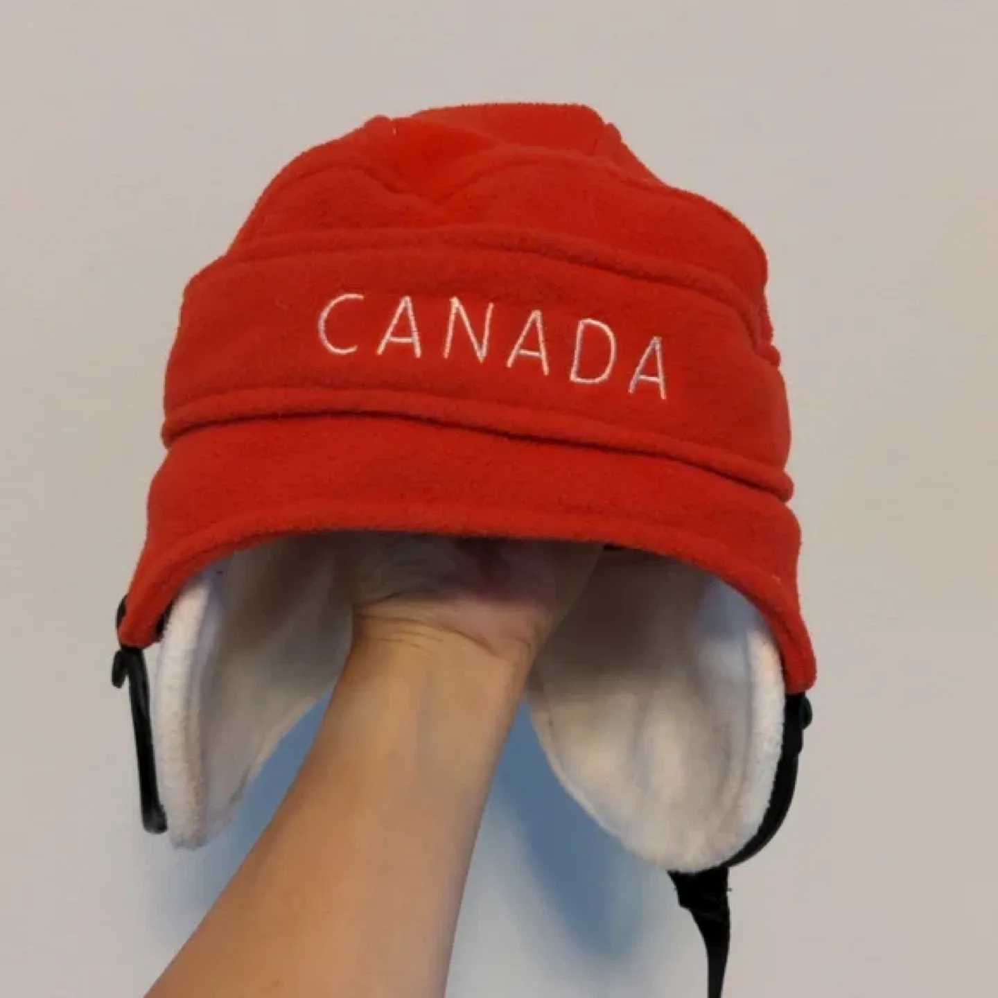 Lululemon Red Helmet Hat image indicator(5)