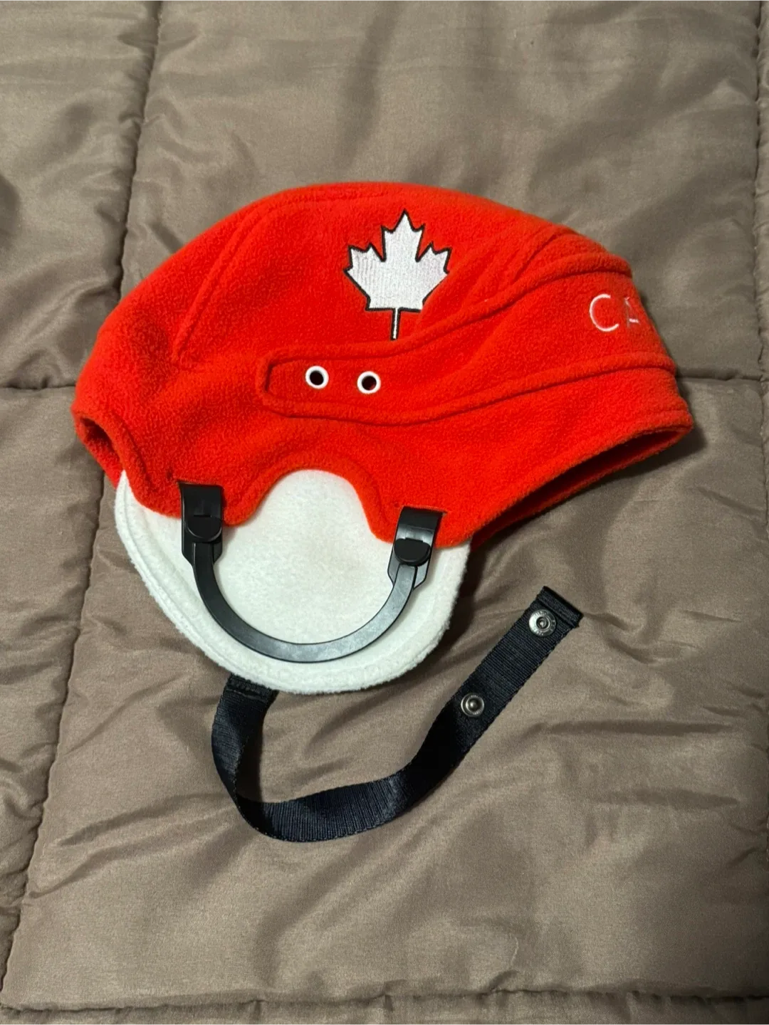 Lululemon Red Helmet Hat image indicator(2)