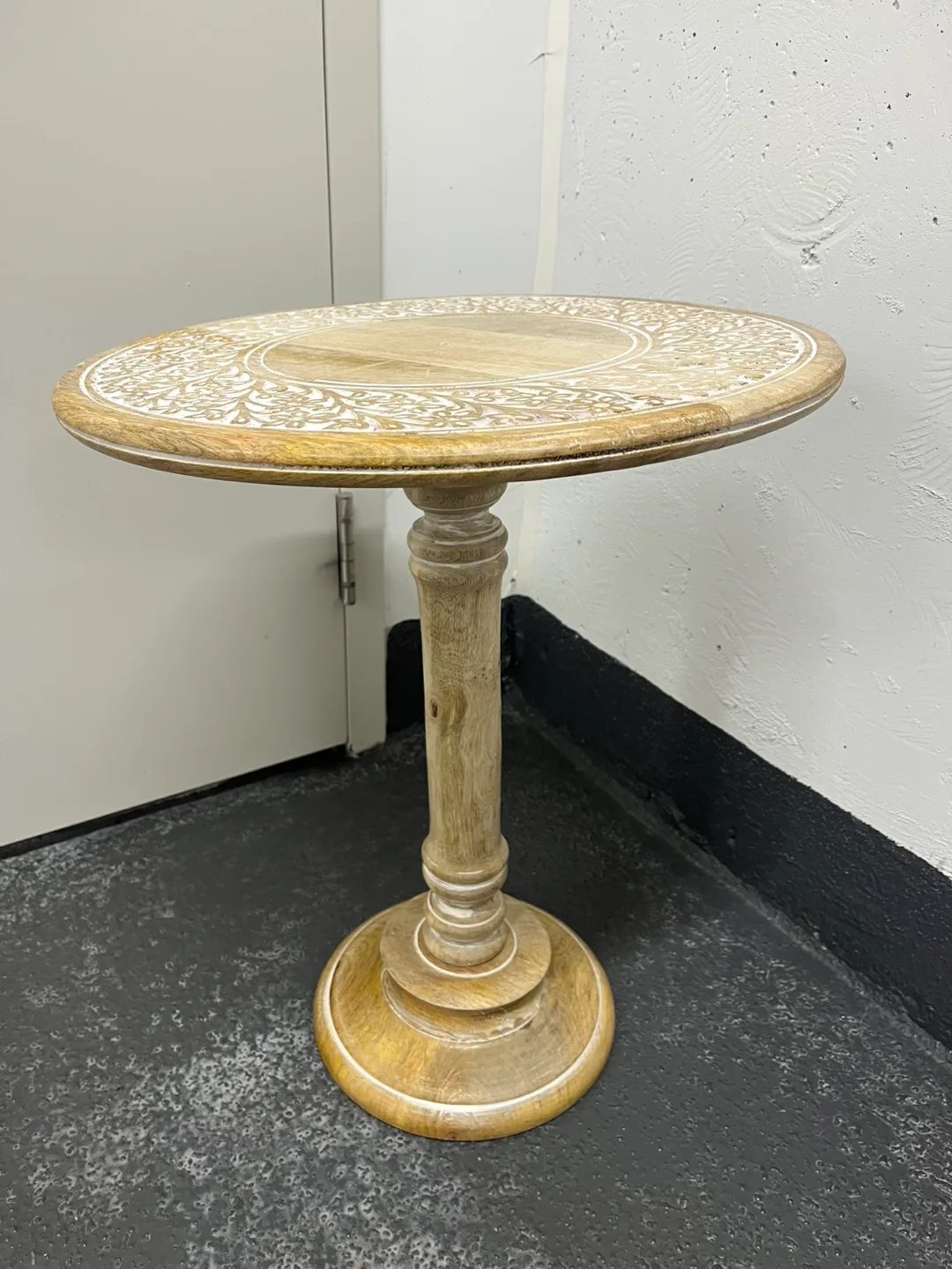 Wooden Pedestal Accent Table image indicator(4)
