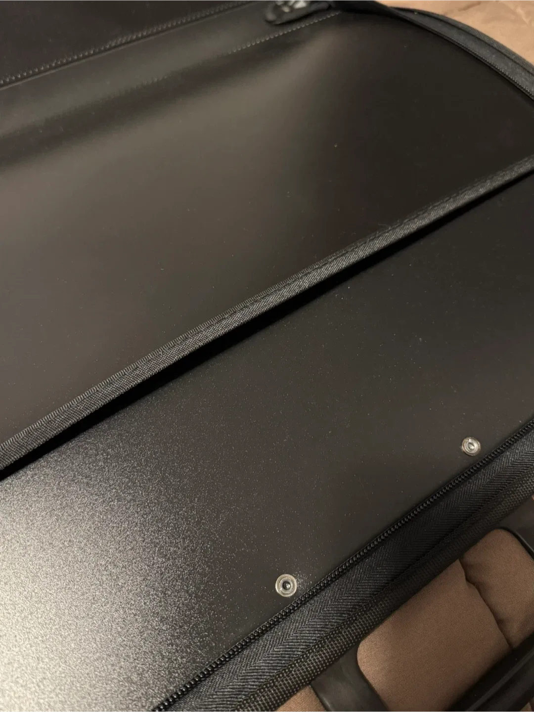 Black Art Portfolio Case image indicator(3)