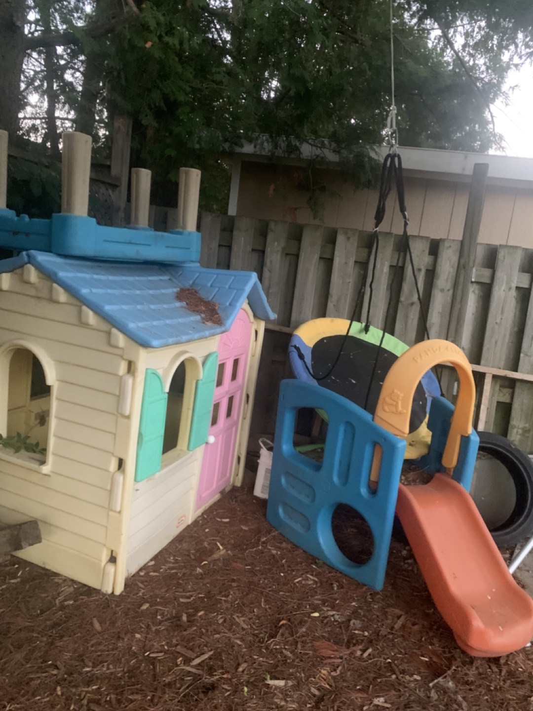 Little Tikes Playhouse & Swing Set