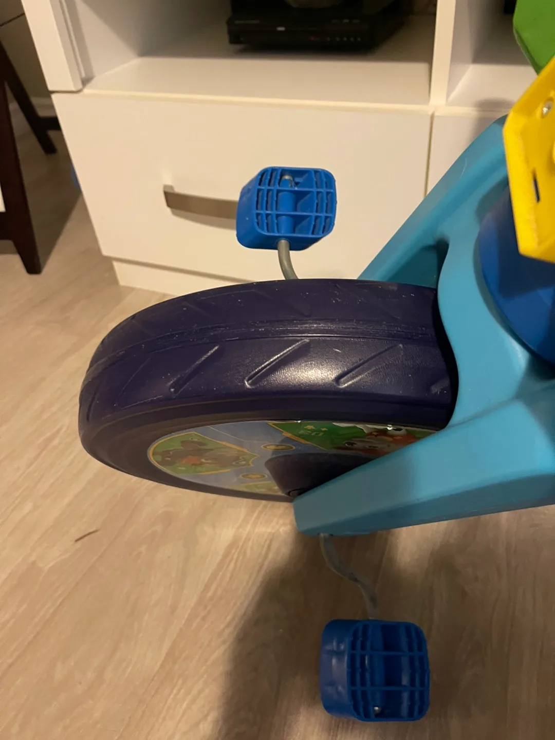 Paw Patrol Big Wheel Tricycle - Blue/Purple image indicator(3)
