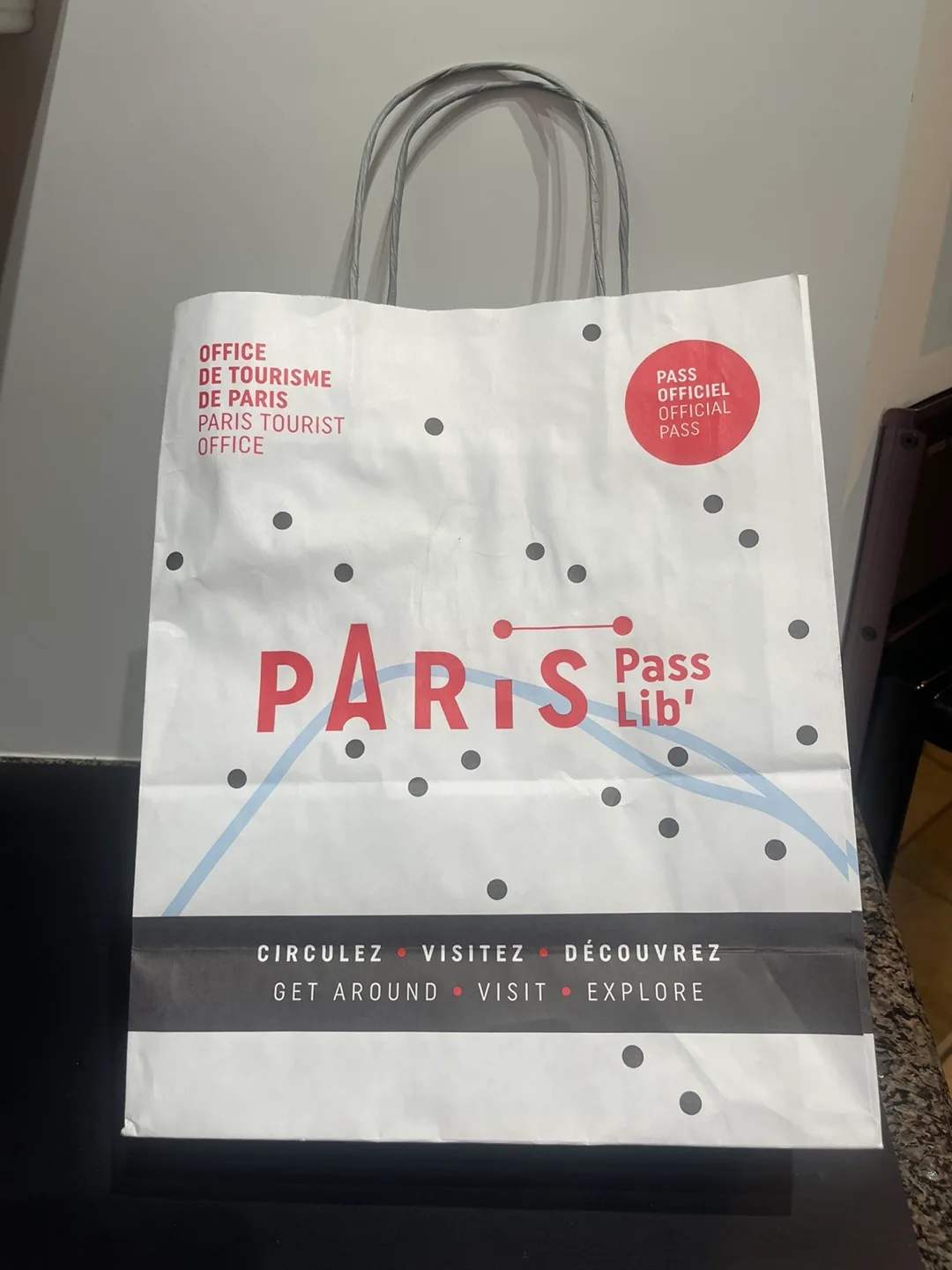 Paris Tourist Office Paper Bag image indicator(2)