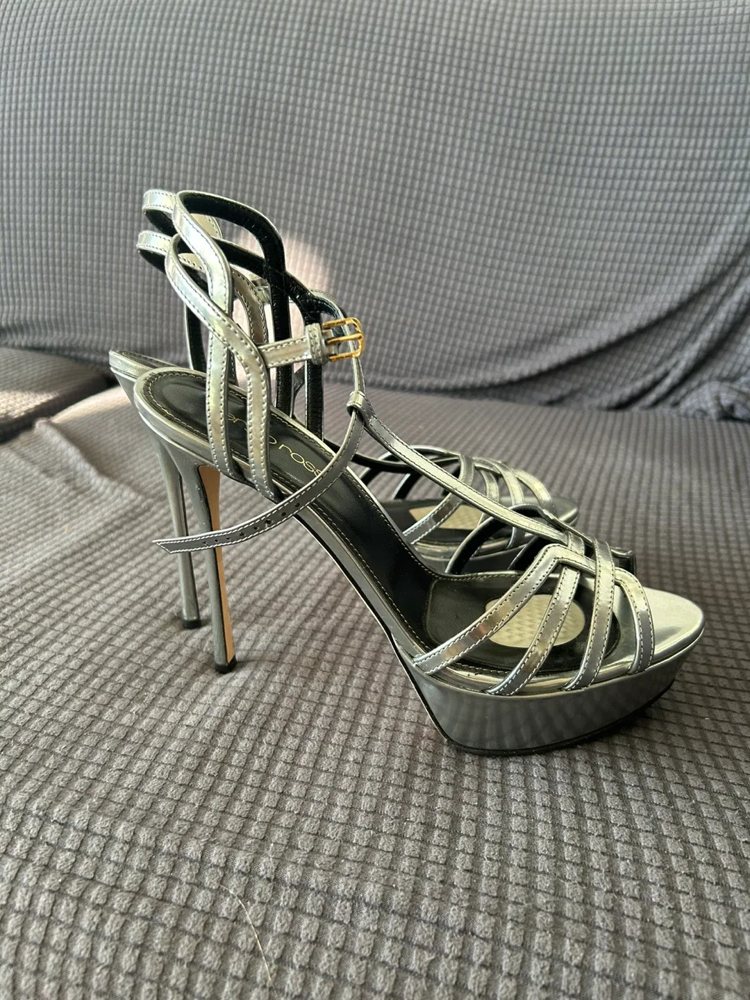 Sergio Rossi Silver Heels - Size 8 image indicator(5)
