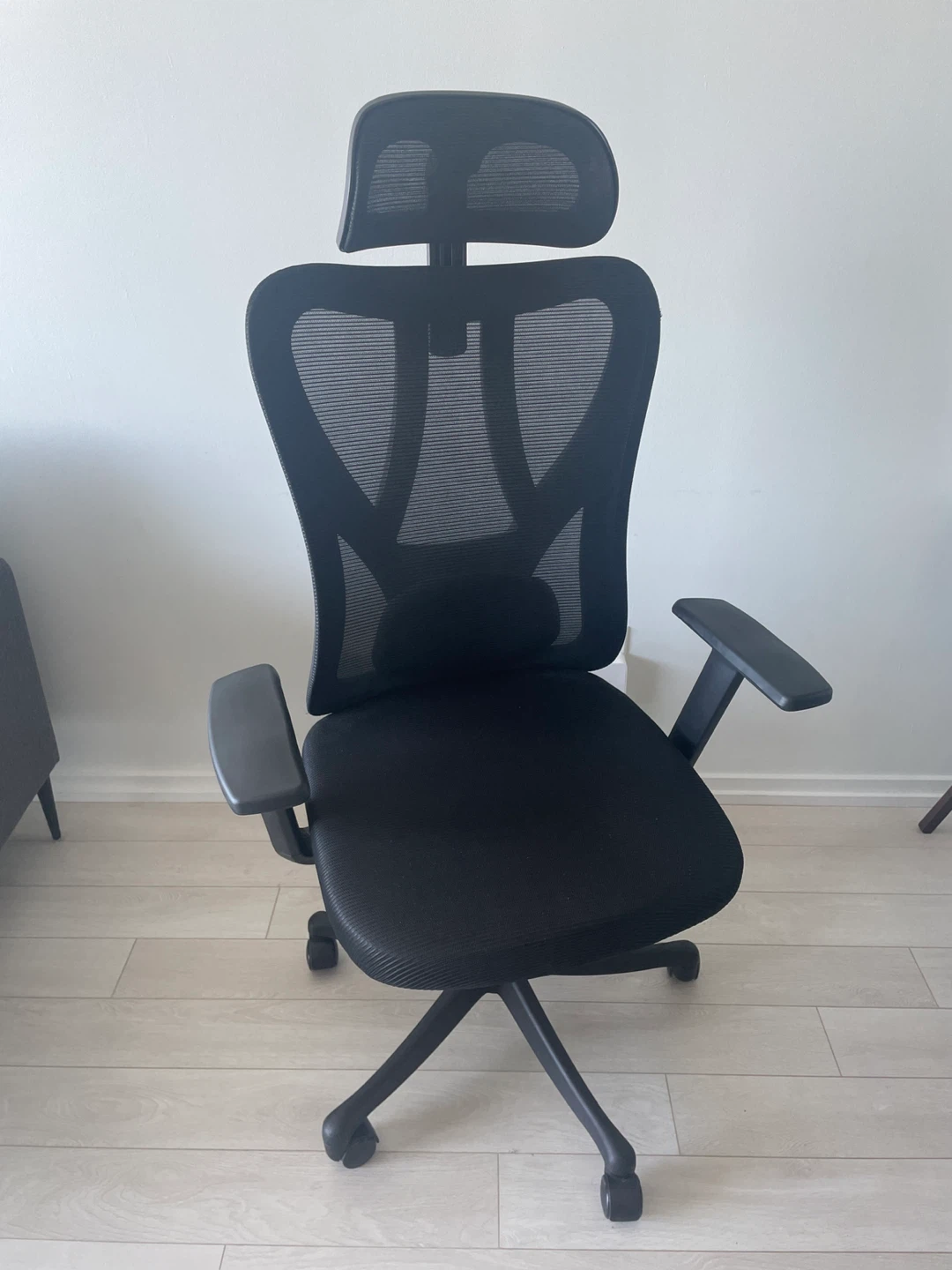 Black Ergonomic Office Chair - photo 2