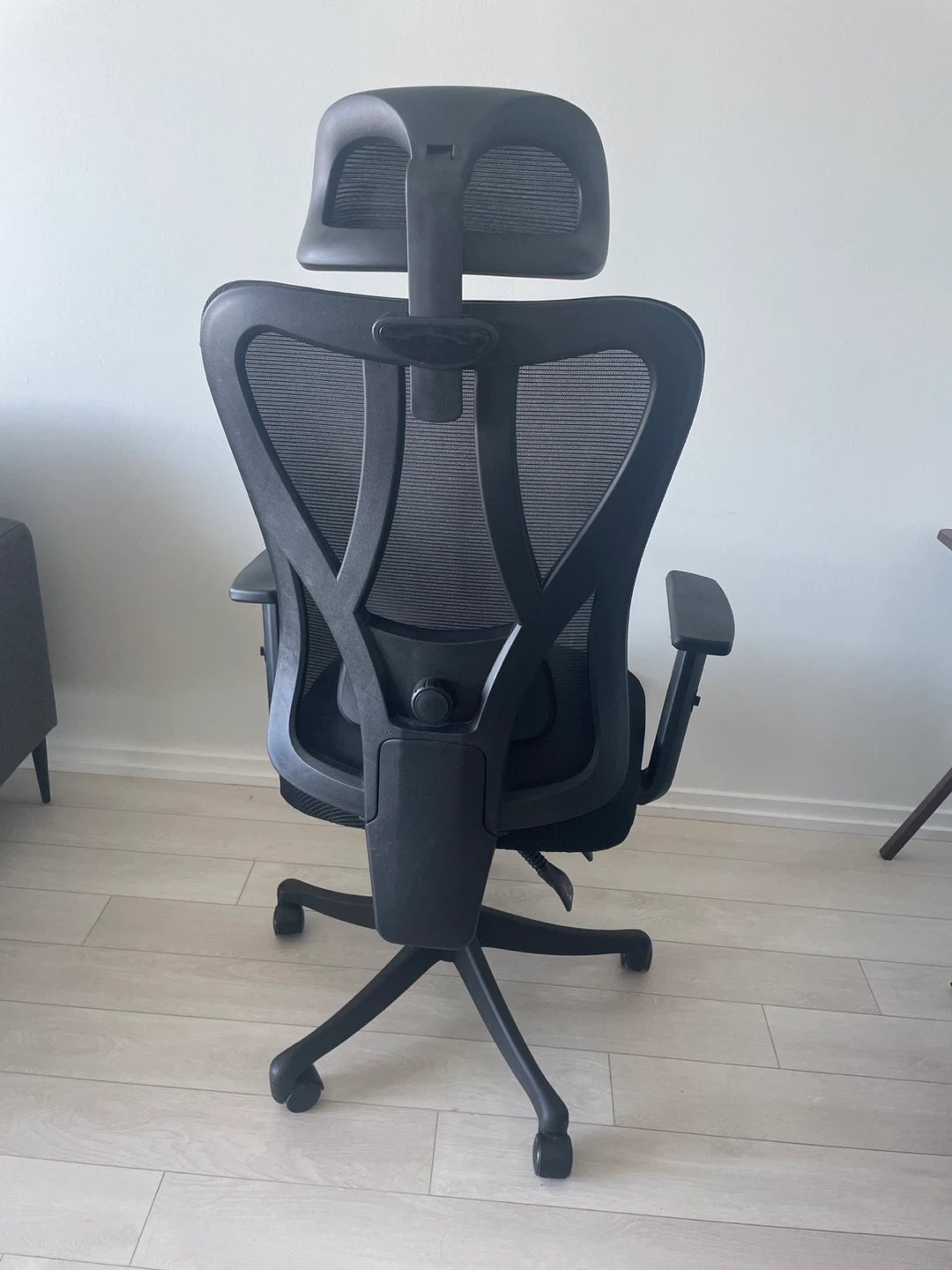 Black Ergonomic Office Chair - photo 3