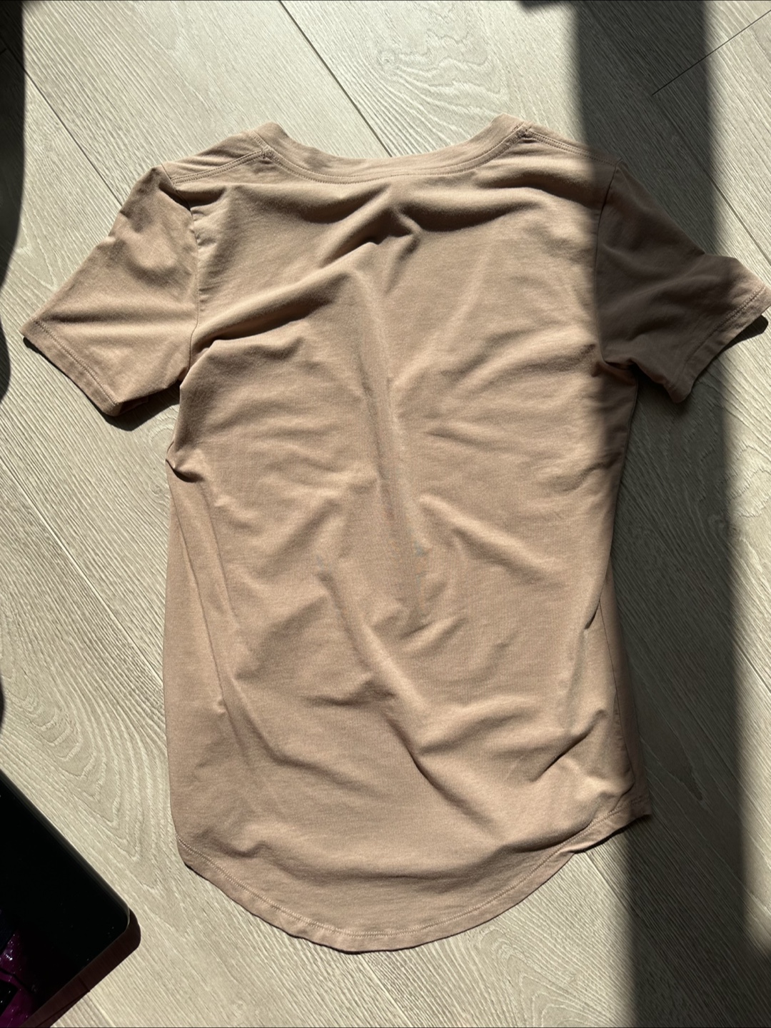 NEW The Group Babaton T-Shirt - photo 2
