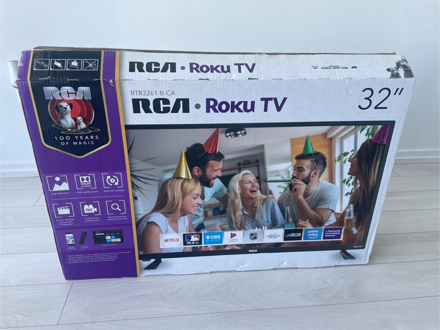Smart RCA Roku TV 32 inch - photo 4