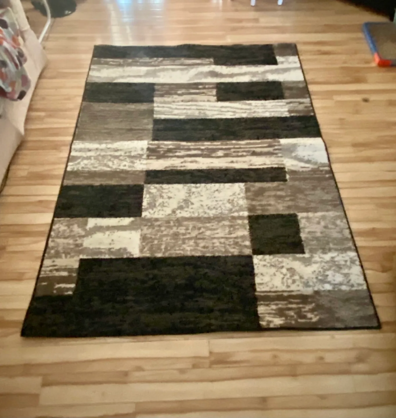 Area Rug thumbnail