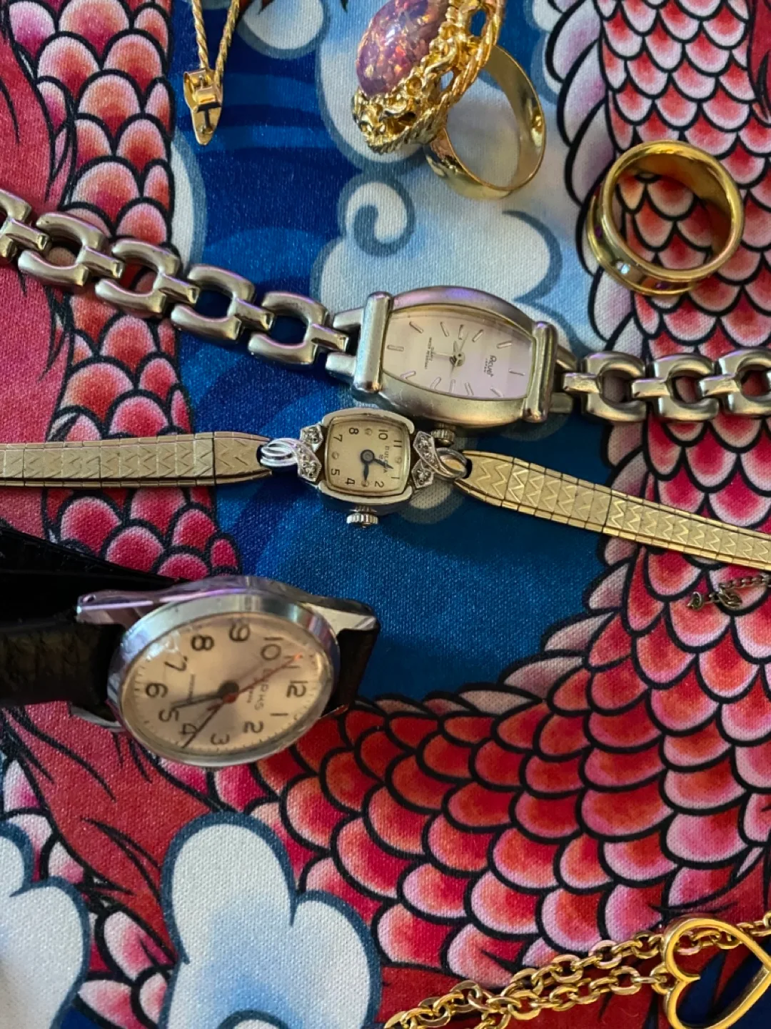 Vintage Women's Watches(needs battery) & Gold Jewelry image indicator(4)