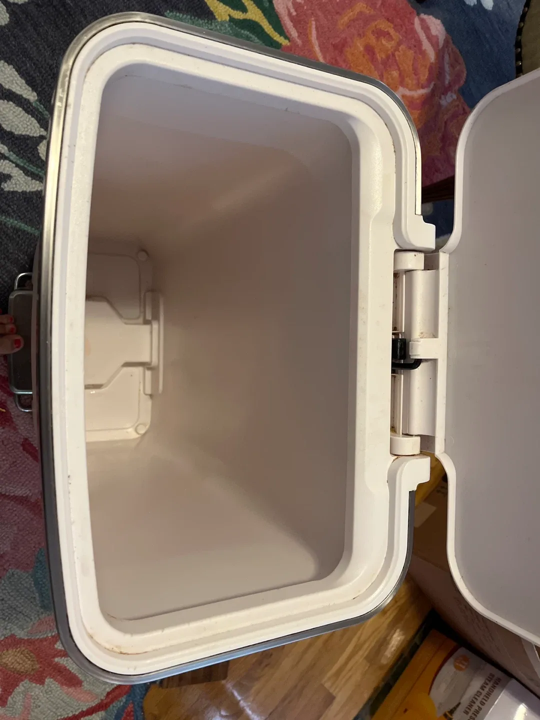 Better Homes & Gardens 11.9 Gallon Step Can - White image indicator(4)