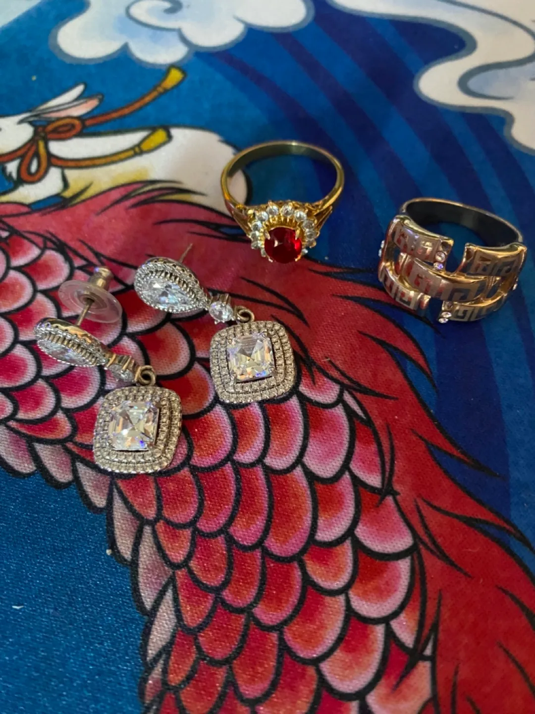 Earrings and Rings Set image indicator(2)