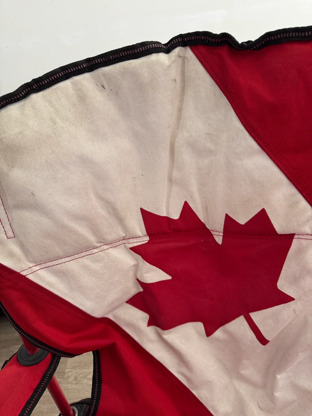 Canadian Flag Folding Camp Chairs - Set of 2 image indicator(3)