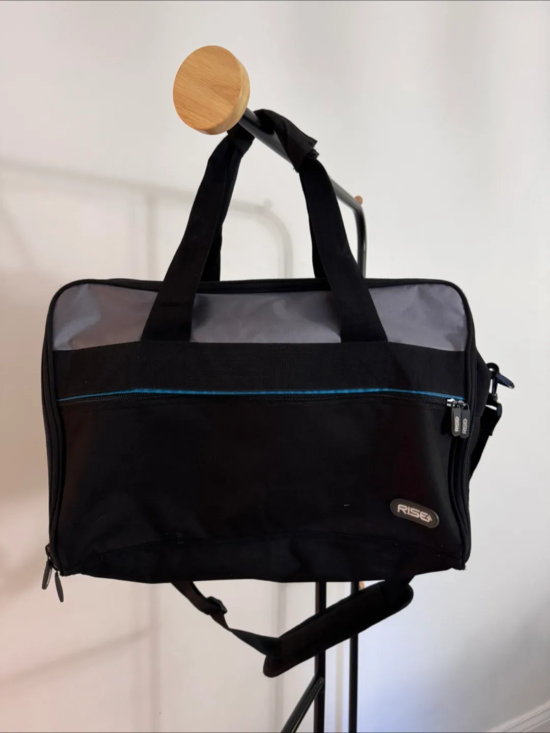 RISE Garment Bag - Black thumbnail