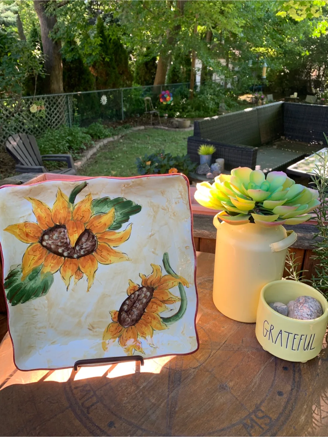 Cream Sunflower Platter thumbnail