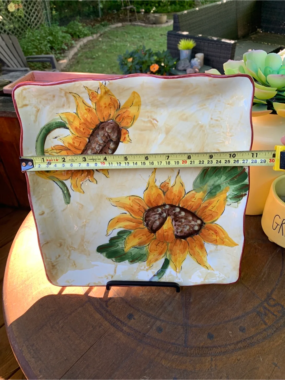 Cream Sunflower Platter image indicator(7)