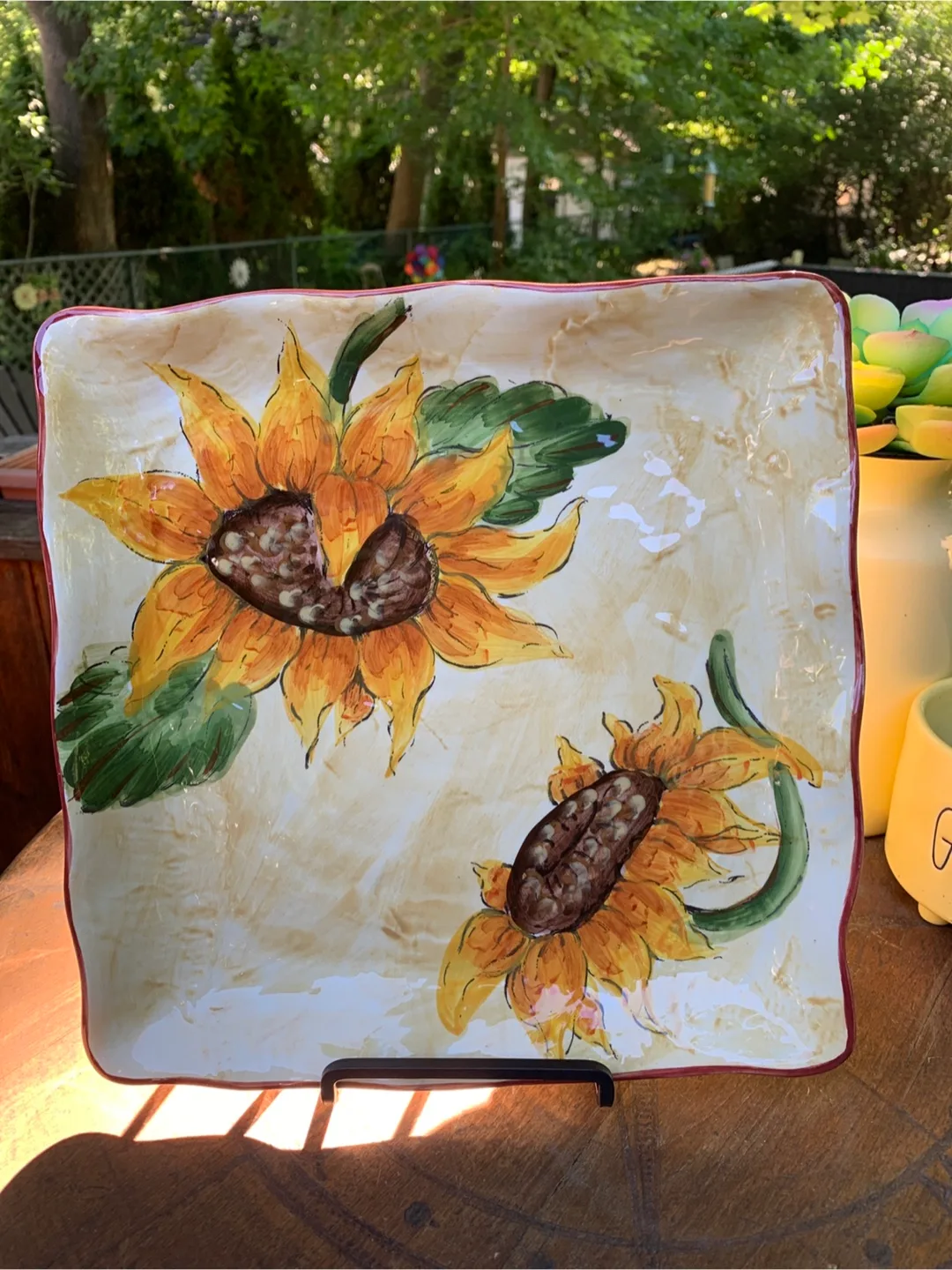 Cream Sunflower Platter image indicator(2)