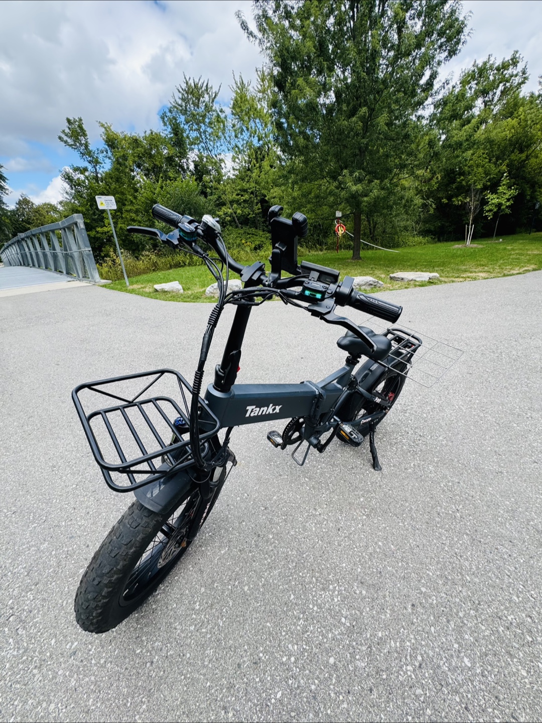 Tankx Electric bike on sale with extra accessories - photo 2