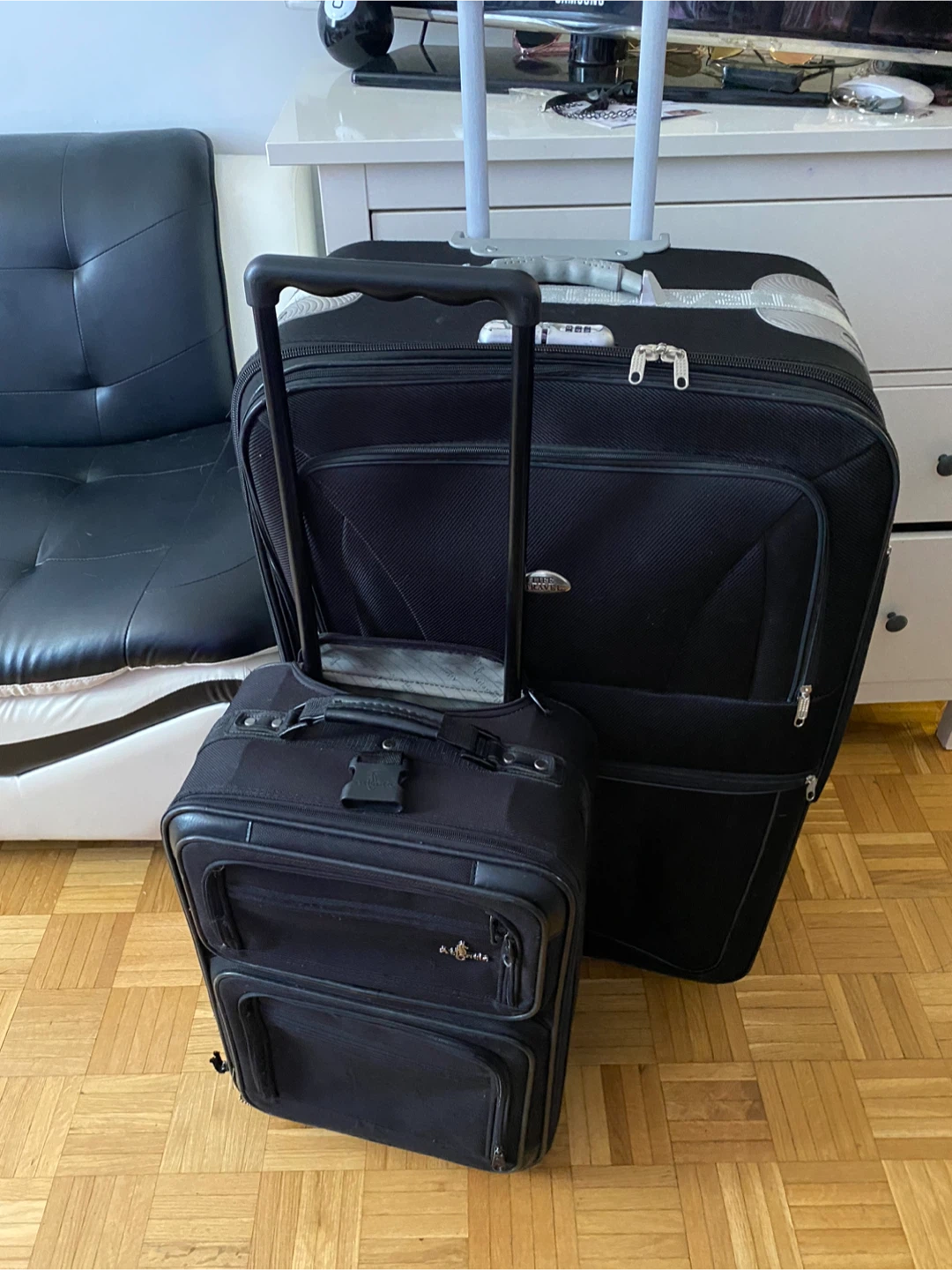 Black Luggage Set - Two Suitcases - photo 2