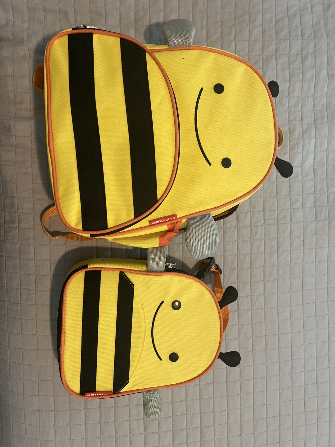 Skip Hop Zoo Lunchie - Bumble Bee