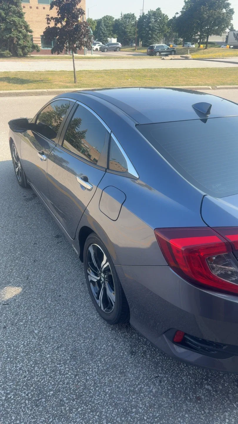 2016 Honda Civic Touring image indicator(4)