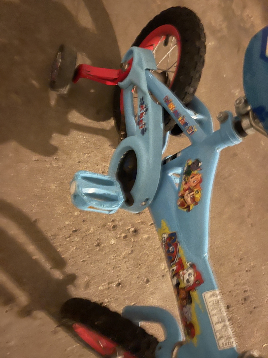Paw Patrol Kids' Bike and Helmet - photo 2