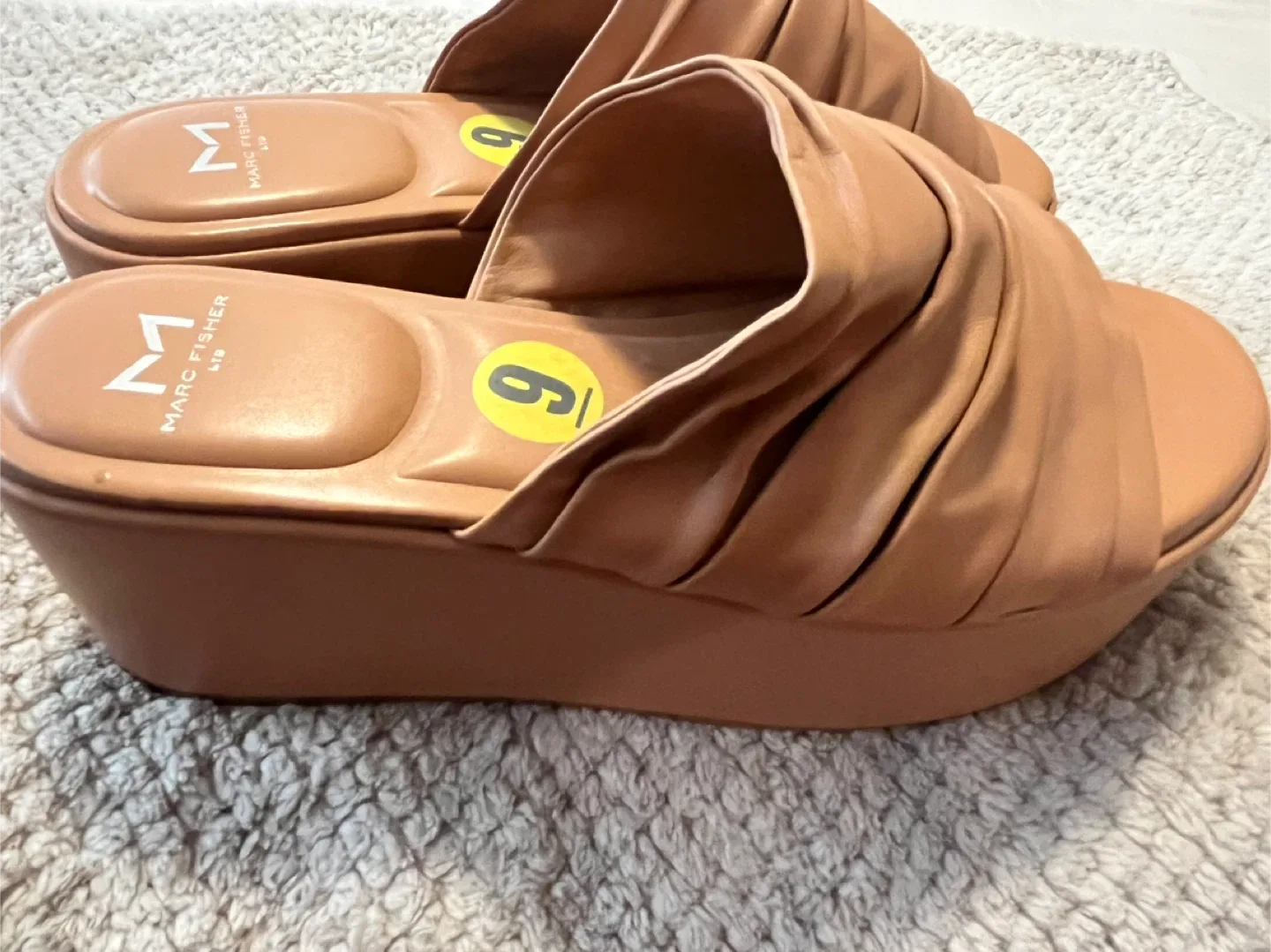 Marc Fisher LTD Women's Sandals - Size 9 image indicator(2)