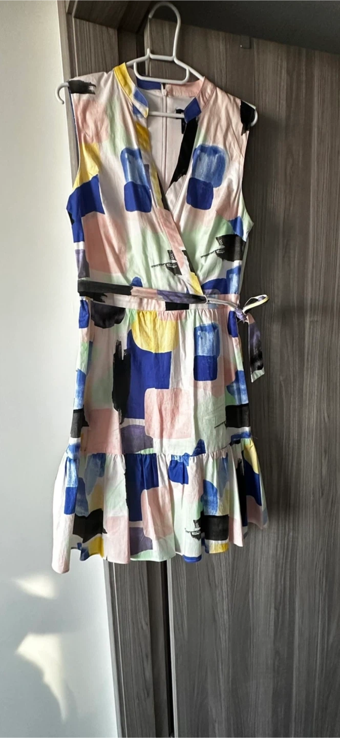 DKNY Dress - Size 6, Colorful Pattern