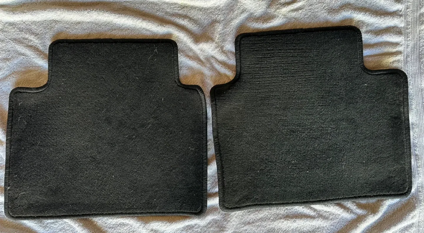 Mercedes Benz B Class Rear Black Car Floor Mats thumbnail