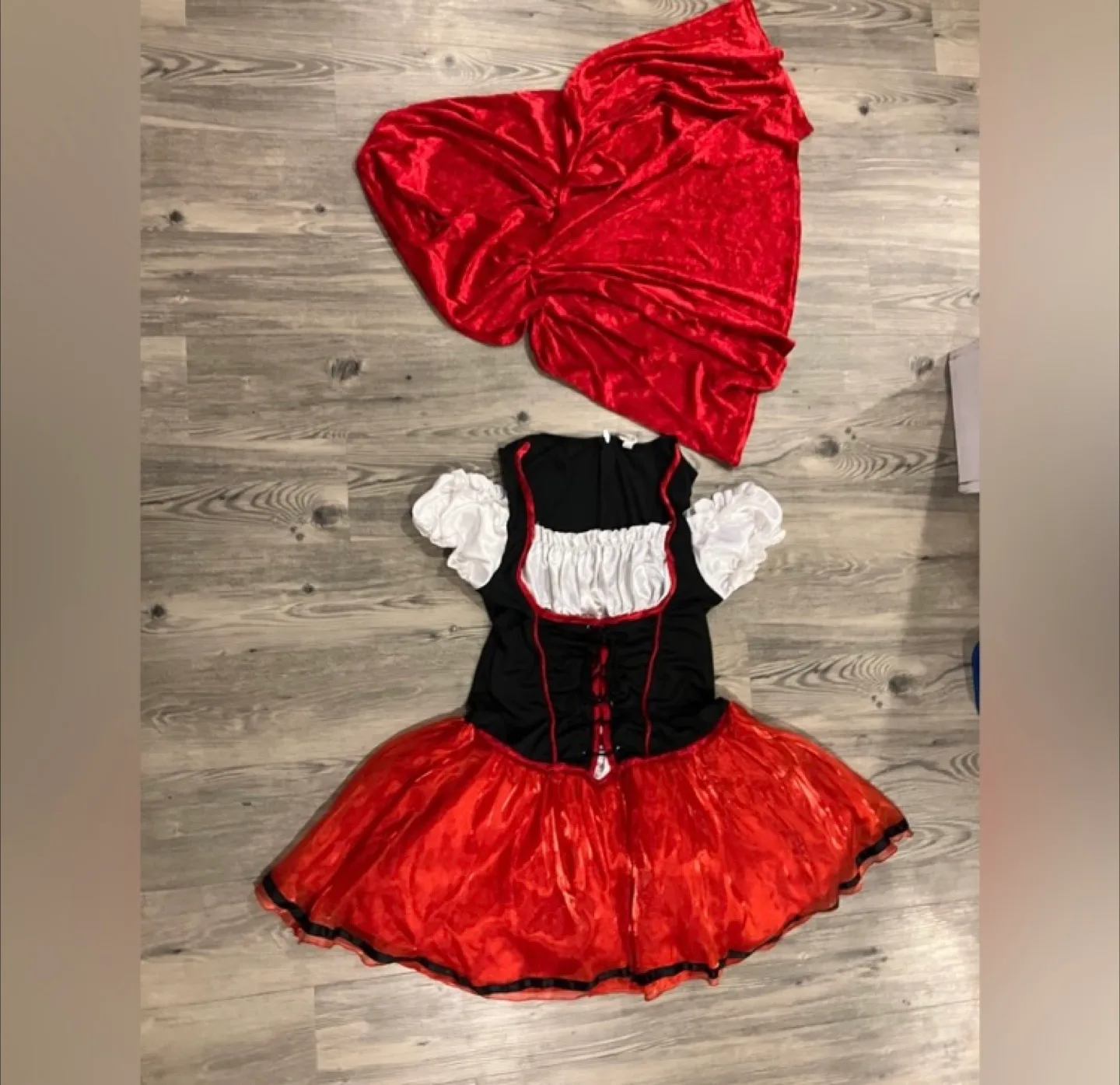 Little Red Riding Hood Costume image indicator(5)
