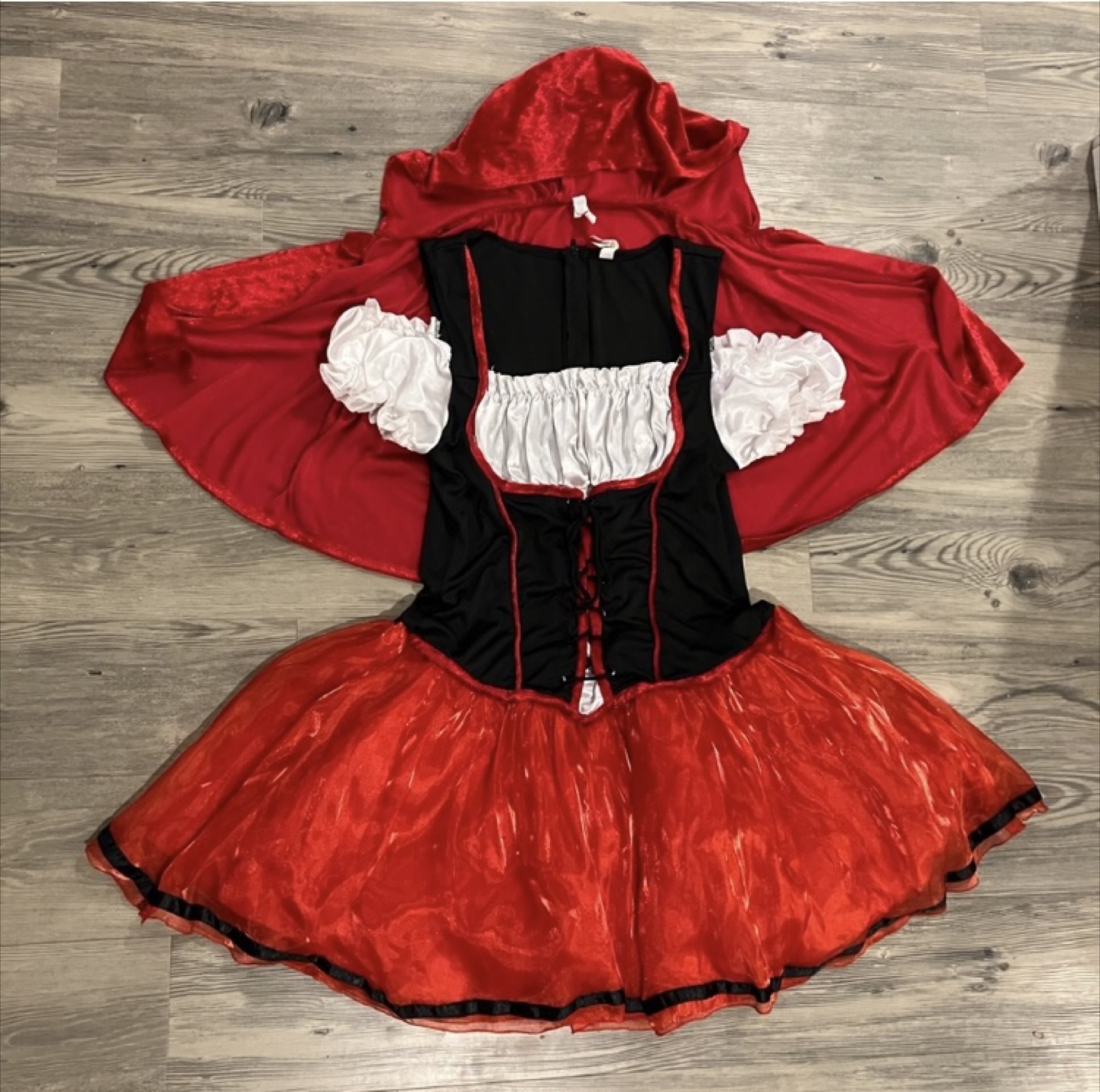 Little Red Riding Hood Costume - photo 2