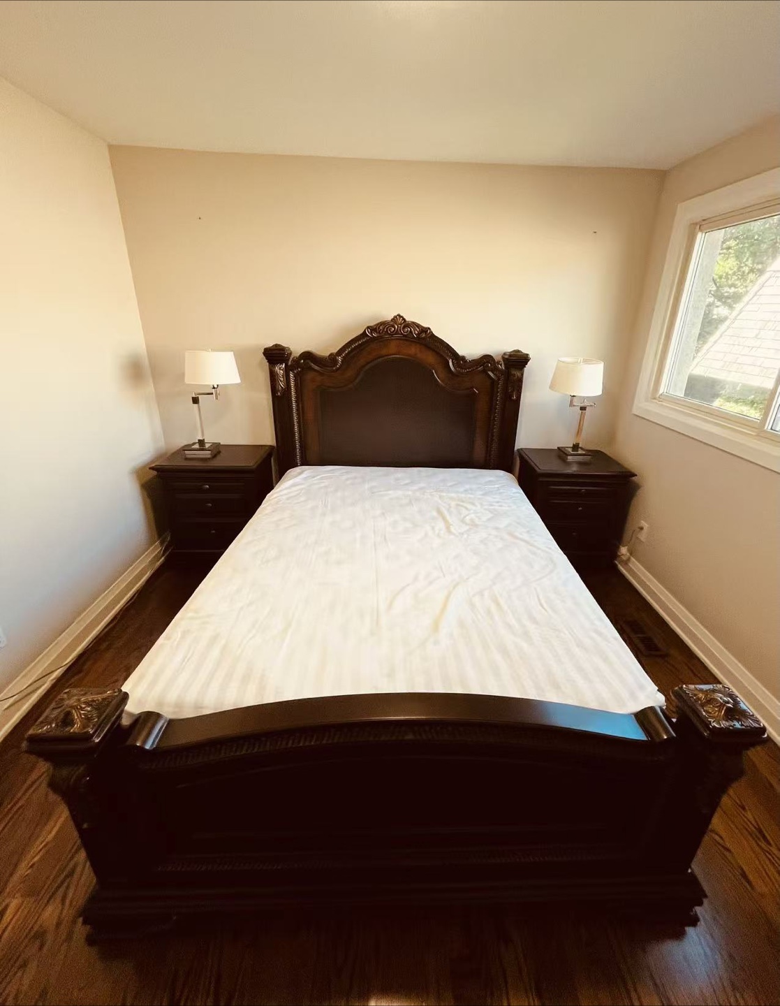 Set of Dark Wood Queen Bed Frame and 2 Nightstands and Mattress