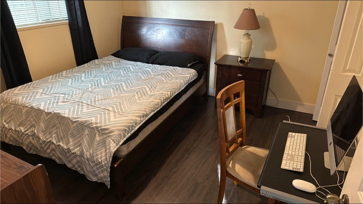 Room for Rent - photo 3