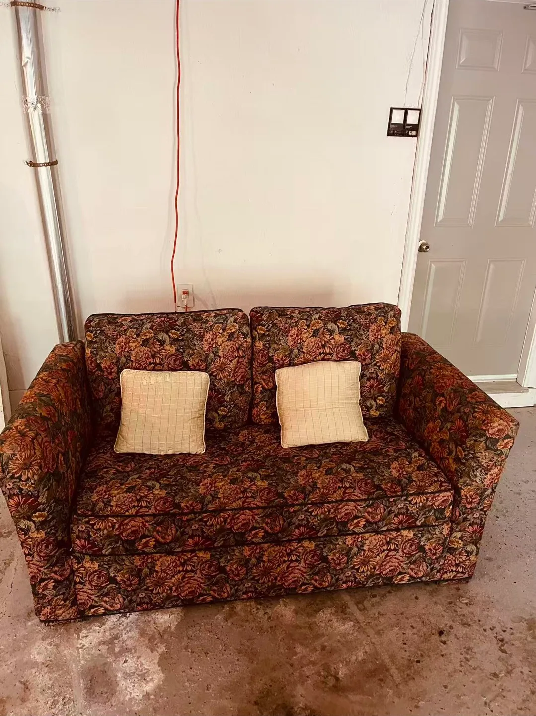 Floral Patterned Loveseat Sofa thumbnail