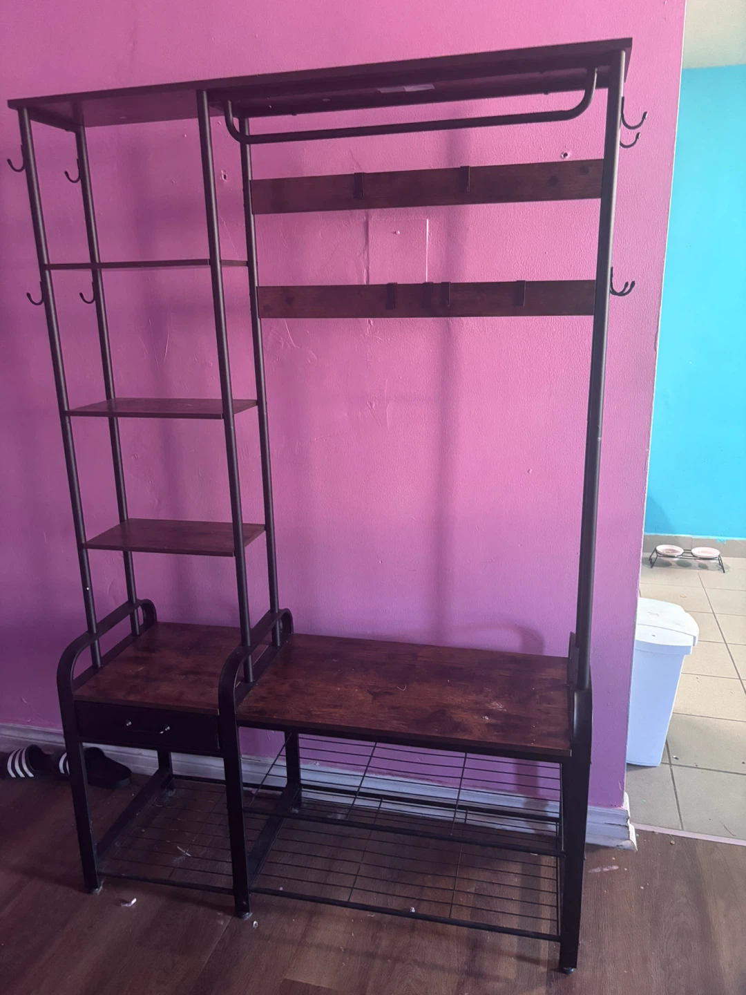 Front hall bench with lots of storage - photo 3