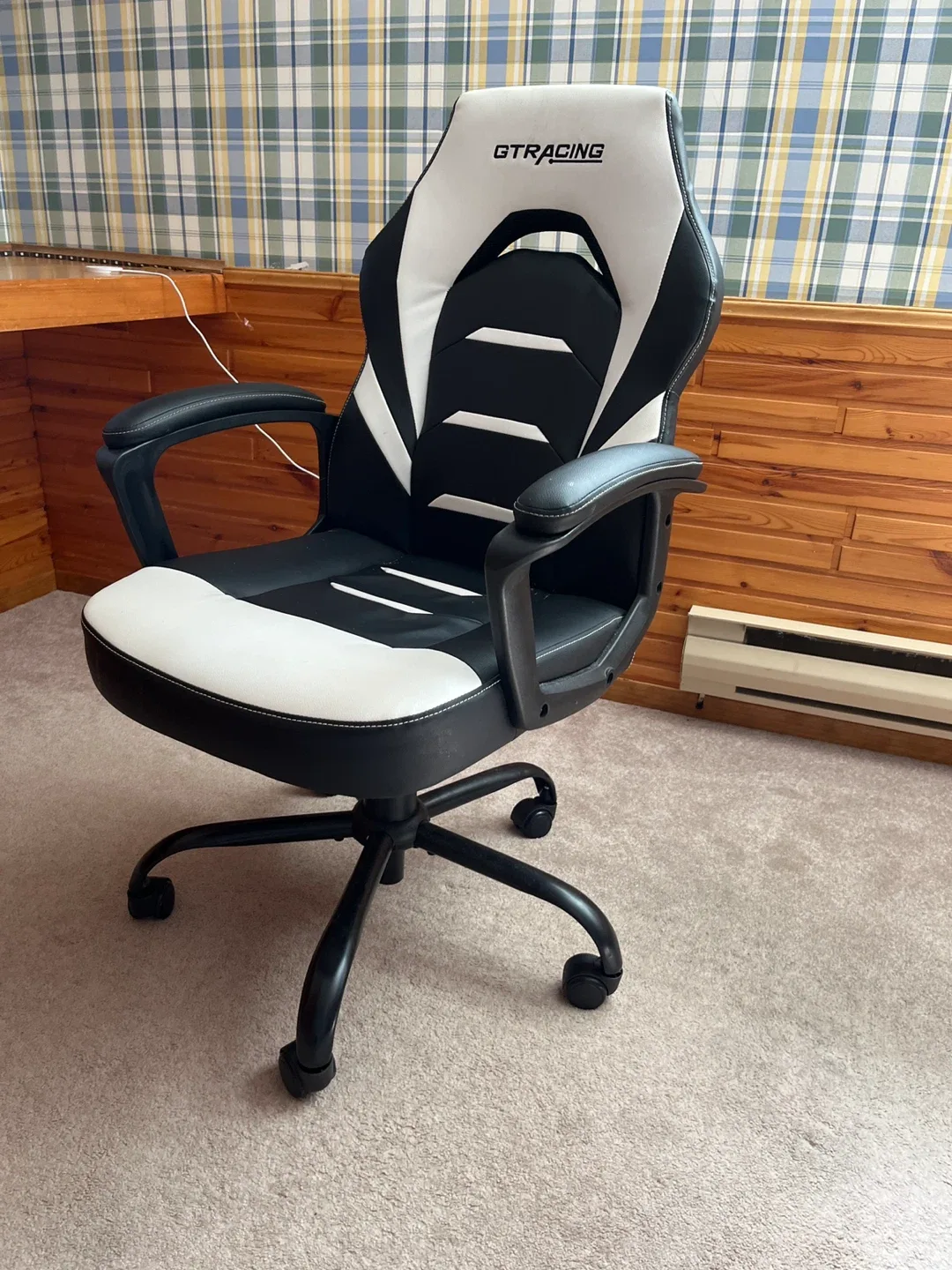 GTRACING Gaming Chair - Black & White image indicator(2)