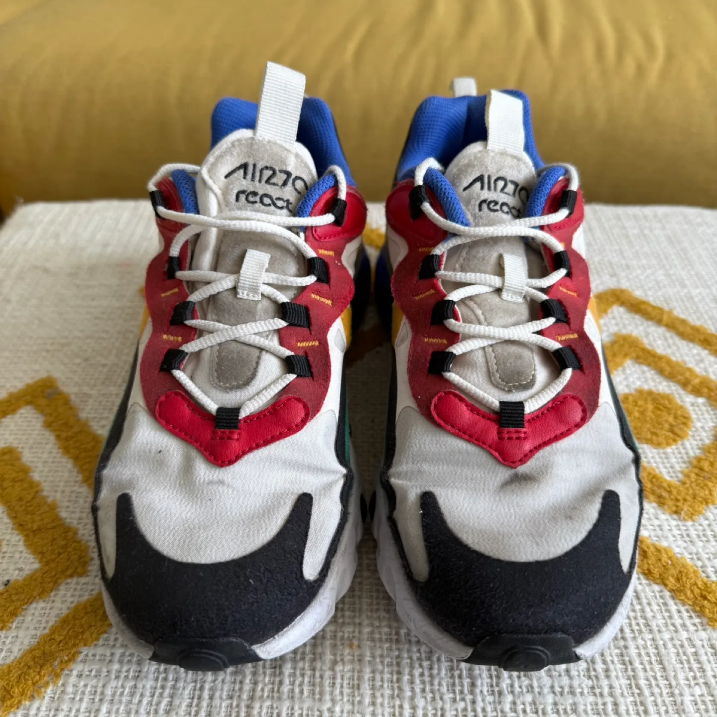 Nike Air Max 270 React Youth Size 6Y image indicator(3)