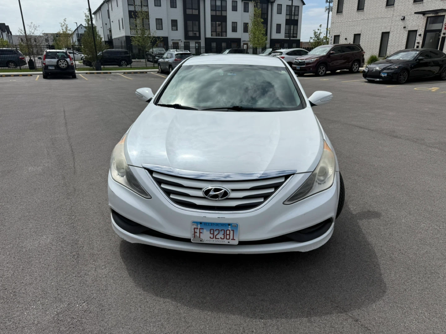 White Hyundai Sonata Sedan 2014 - photo 2