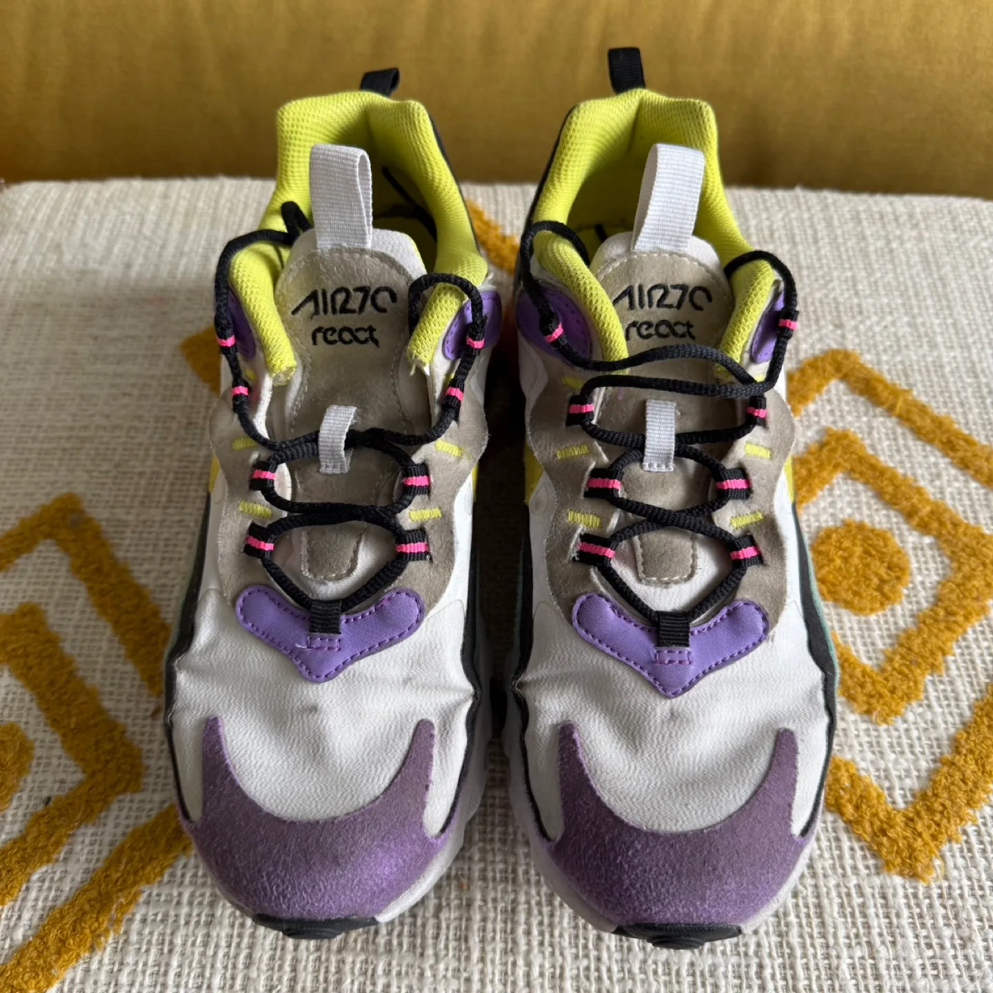 Nike Air Max 270 React Kids Size 6Y image indicator(3)