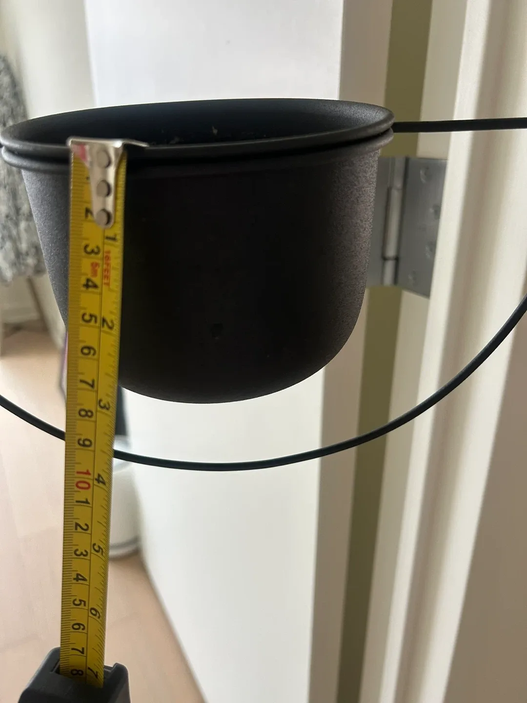 One Hanging Planter, Black metal, 4" Diameter image indicator(4)