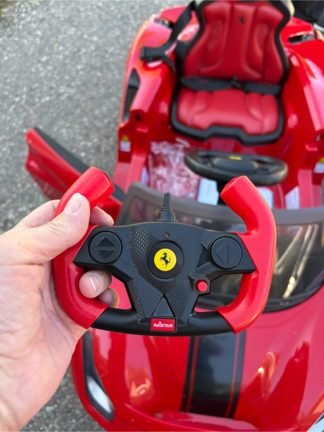 Ferrari 488 Pista Spider Kids Ride(12V)-On Car – Brand New image indicator(7)