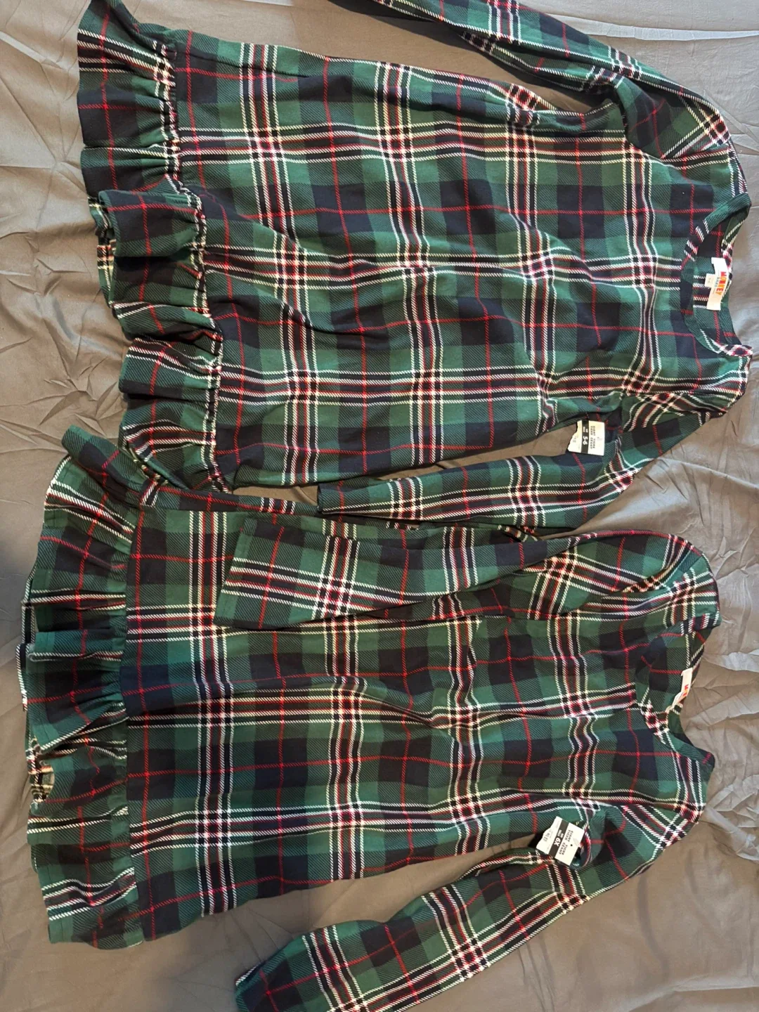 Girls nightgowns 5t and 6x thumbnail