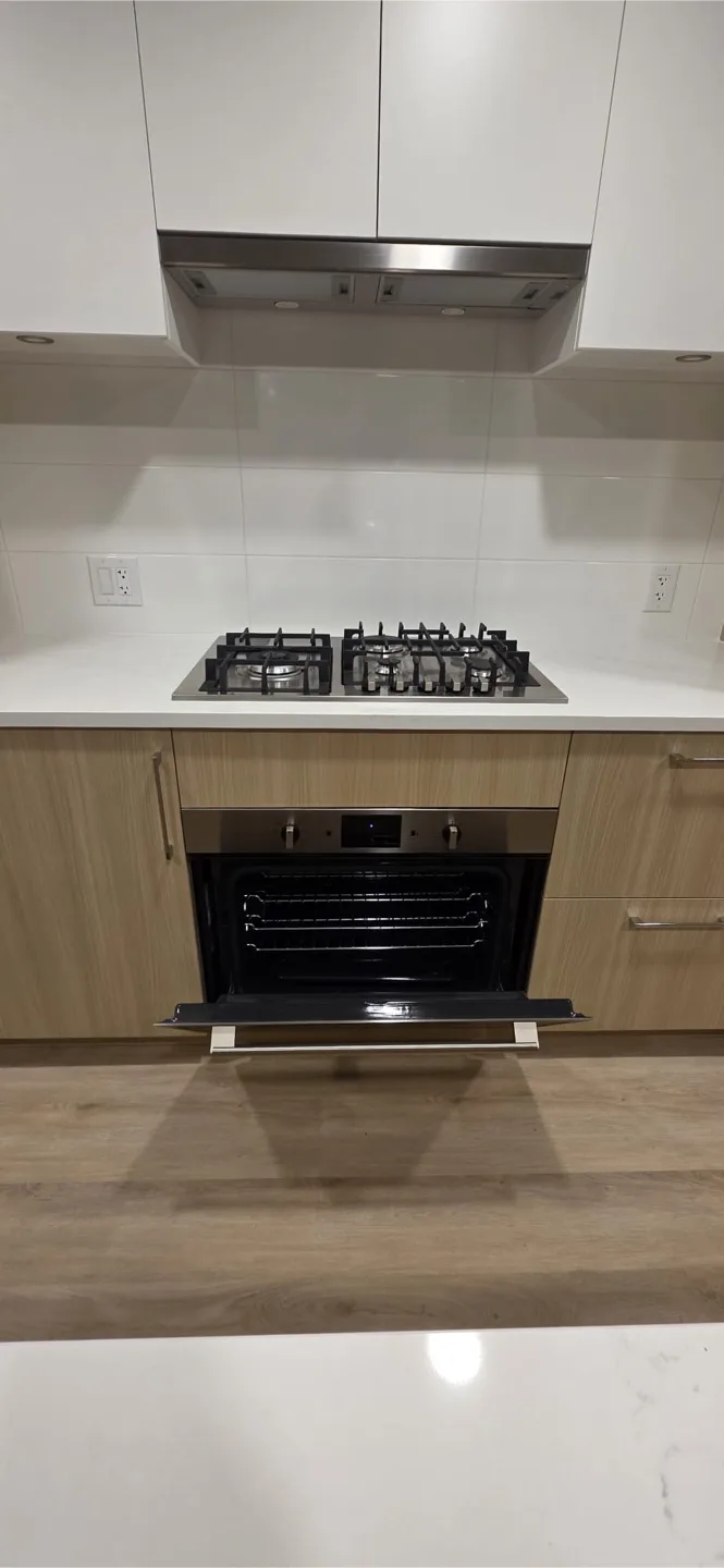 2 Bedroom 2 Bathroom Condo image indicator(10)